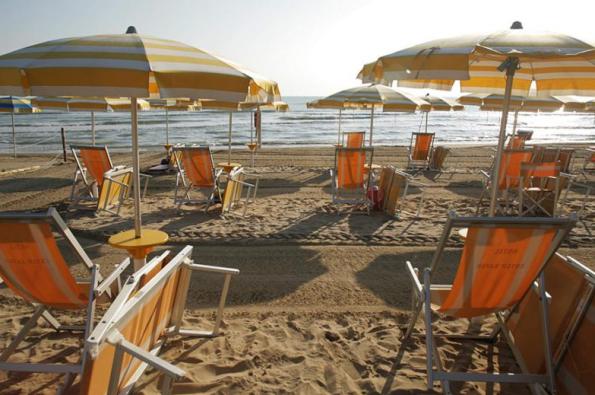 estersaferpineto it spiaggia-hotel-sul-mare-a-pineto-abruzzo 004